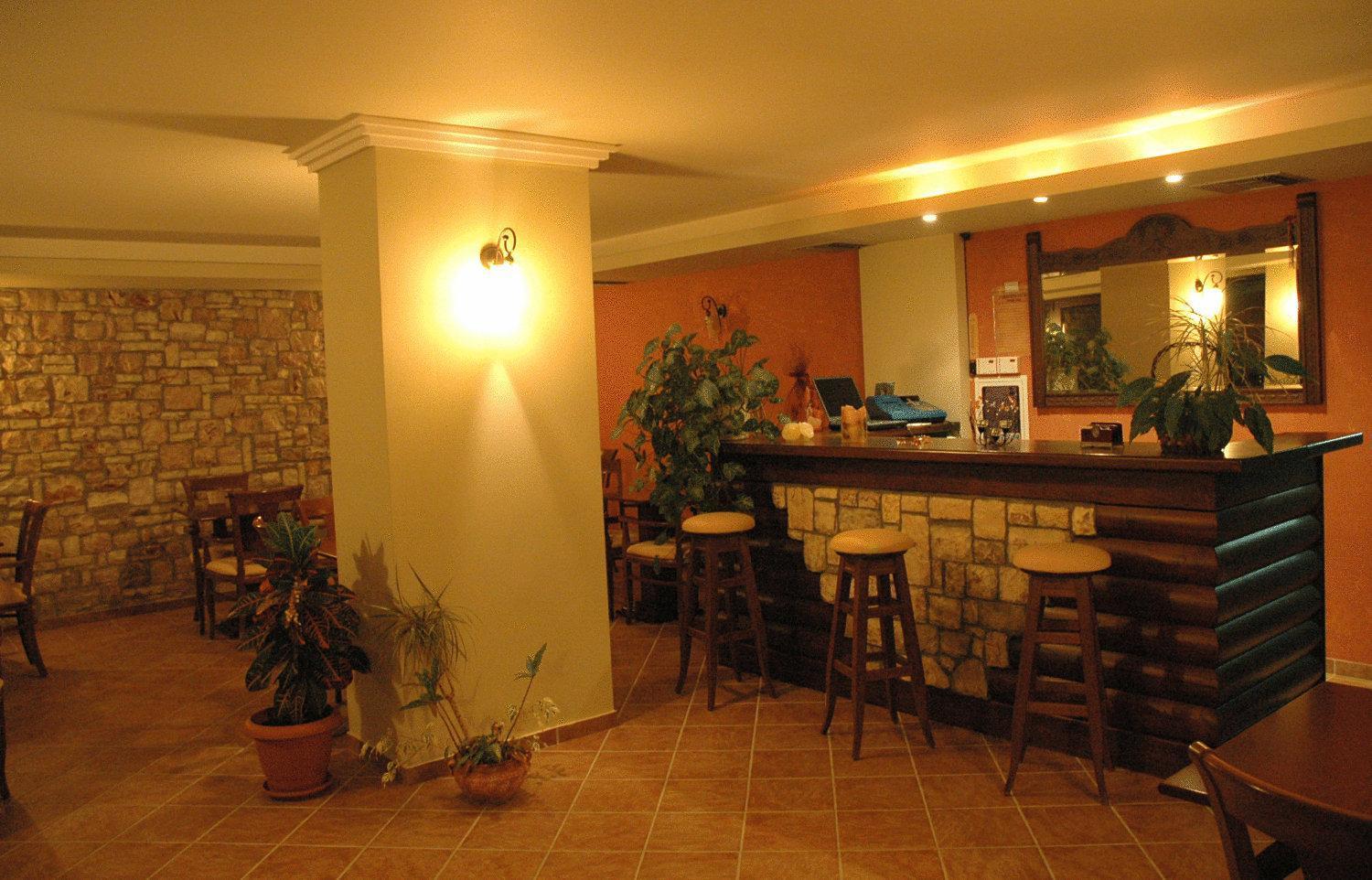 Aroanios Hotel Kleitoria Buitenkant foto